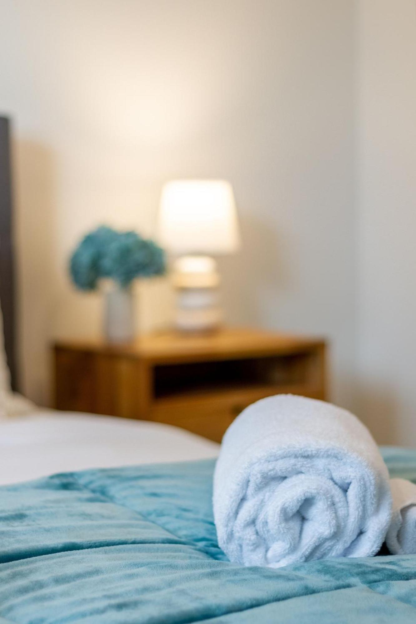 Executive Suite On Lichfield Street - 2 Bed 2 Bath Крайстчърч Екстериор снимка