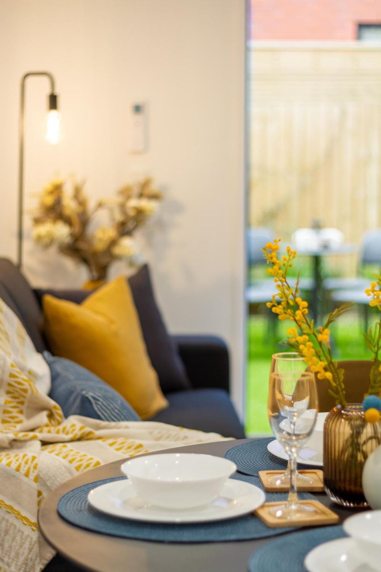 Executive Suite On Lichfield Street - 2 Bed 2 Bath Крайстчърч Екстериор снимка