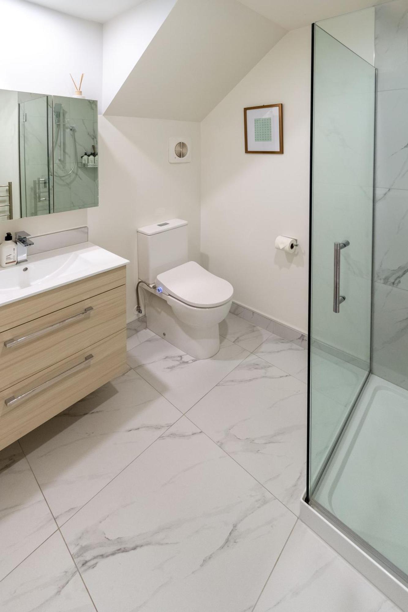 Executive Suite On Lichfield Street - 2 Bed 2 Bath Крайстчърч Екстериор снимка